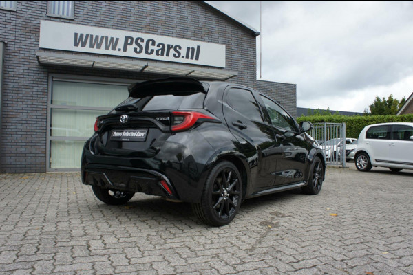 Toyota Yaris 1.5 Hybrid Black Sport Camera|LED|Navi|Panorama