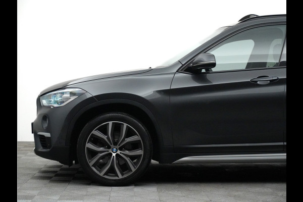 BMW X1 sDrive18i Aut7 High Executive M-sport (panodak,leer,xenon,headup,sfeerverlichting)