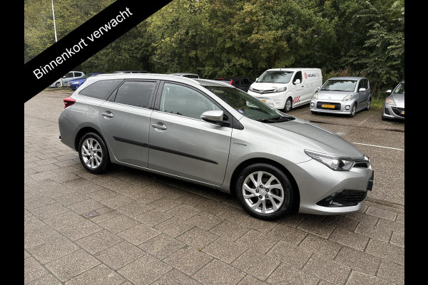 Toyota Auris Touring Sports 1.8 Hybrid Dynamic-Pack Automaat.Cruise controll garantie tot 2026*