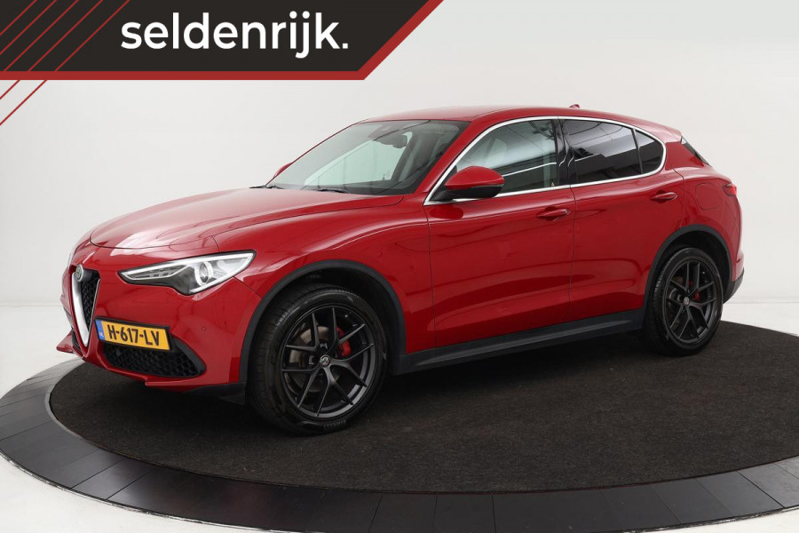 Alfa Romeo Stelvio 2.0T AWD First Edition | Leder | Stoel & stuurverwarming | Camera | Xenon | Navigatie | Memory | DAB | Cruise control