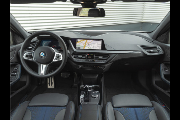 BMW 1-serie 118i M-Sport - Live Cockpit Prof - Hifi - LED - Stoelverwarming