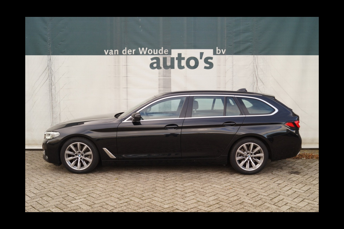 BMW 5 Serie Touring 520i Business Edition Plus -LEER-NAVI-ECC-