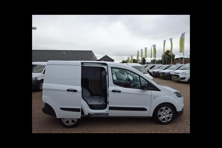 Ford Transit Courier 1.5 TDCI Trend Duratorq S&S AIRCO SCHUIFDEUR EU6