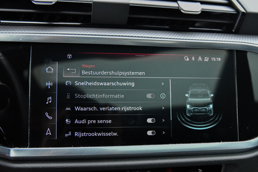 Audi Q3 Sportback 45 TFSI e S-Line. Pano, Dodeh, Camera, Trekhaak, Matrix, 20'', CarPlay!