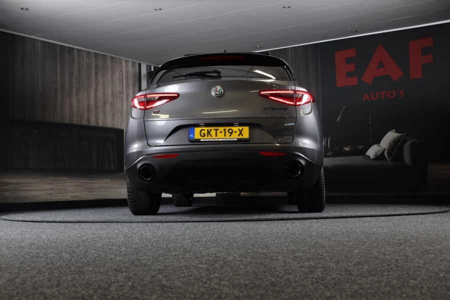 Alfa Romeo Stelvio 2.0 T AWD Veloce / AUT / Sportstoelen / Lane Assist / Dode Hoek / Navi / Ecc / Leder / Led / Pdc / 19