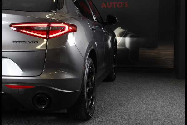 Alfa Romeo Stelvio 2.0 T AWD Veloce / AUT / Sportstoelen / Lane Assist / Dode Hoek / Navi / Ecc / Leder / Led / Pdc / 19