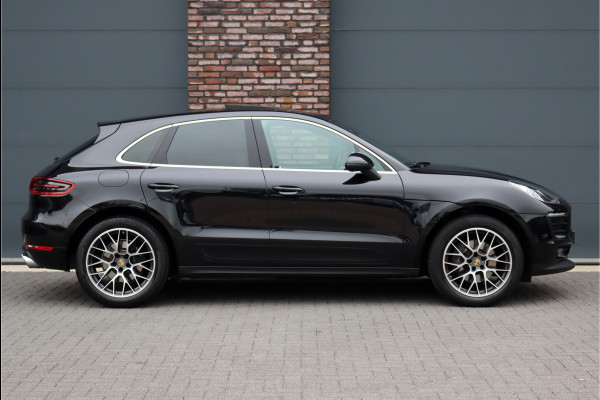 Porsche Macan 2.0 Aut7 | AWD | Luchtvering | Panoramadak | Bose | Adaptieve Cruise Control | Memory | Leder | Rijstrookwisselhulp | Stoelverwarming | PDLS |