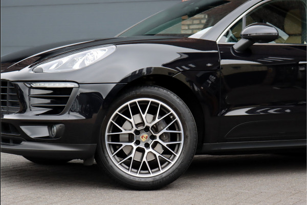 Porsche Macan 2.0 Aut7 | AWD | Luchtvering | Panoramadak | Bose | Adaptieve Cruise Control | Memory | Leder | Rijstrookwisselhulp | Stoelverwarming | PDLS |