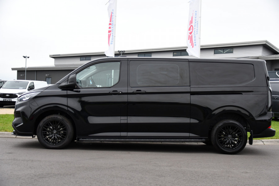 Ford Transit Custom 320 2.0 TDCI L2H1 DC Black Edition Camera, Cruise, Automaat, Stoelverwarming, Trekhaak, 2 x Schuifdeur, Carplay, Multimedia, 136PK, Leverbaar!