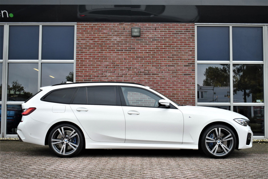 BMW 3 Serie Touring 330e M-Sport Pano ACC Trekh 360 HUD 19inch Shadow