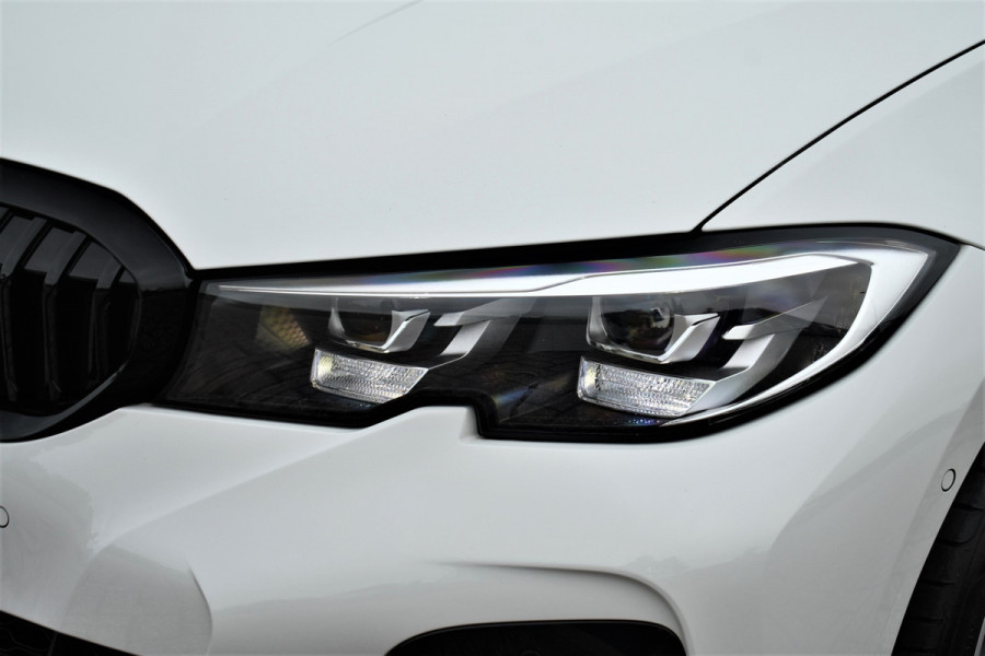 BMW 3 Serie Touring 330e M-Sport Pano ACC Trekh 360 HUD 19inch Shadow