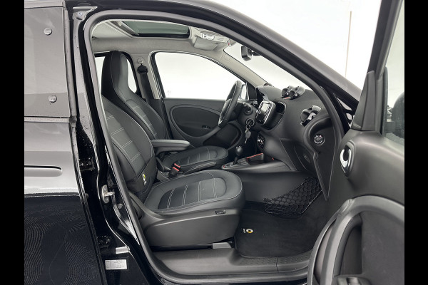 Smart Forfour EQ Prime Comfort-Plus-Pack 18 kWh [ 3-Fase ] (INCL-BTW) Aut. *PANO | VOLLEDER | FULL-LED | NAVI-FULLMAP |  APP.CONNECT | CAMERA | ECC | AMBIENT-LIGHT | CRUISE | PDC | SPORT-SEATS | 16"ALU*