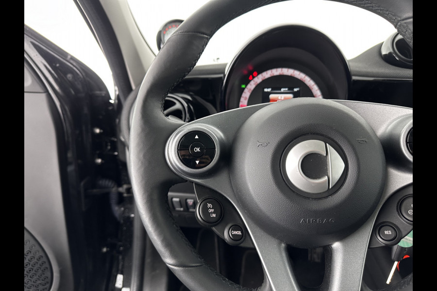 Smart Forfour EQ Prime Comfort-Plus-Pack 18 kWh [ 3-Fase ] (INCL-BTW) Aut. *PANO | VOLLEDER | FULL-LED | NAVI-FULLMAP |  APP.CONNECT | CAMERA | ECC | AMBIENT-LIGHT | CRUISE | PDC | SPORT-SEATS | 16"ALU*