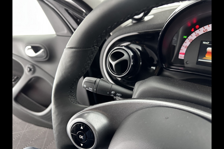 Smart Forfour EQ Prime Comfort-Plus-Pack 18 kWh [ 3-Fase ] (INCL-BTW) Aut. *PANO | VOLLEDER | FULL-LED | NAVI-FULLMAP |  APP.CONNECT | CAMERA | ECC | AMBIENT-LIGHT | CRUISE | PDC | SPORT-SEATS | 16"ALU*