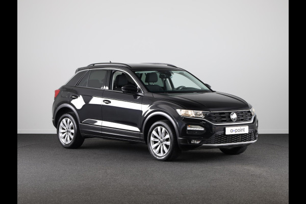 Volkswagen T-Roc 1.5 TSI Style 150PK | Automaat (DSG) | Navigatie | Trekhaak | Parkeersensoren