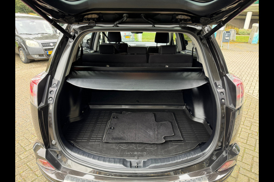 Toyota RAV4 2.5 Hybrid Dynamic (rijklaarprijs/12 mnd garantie)