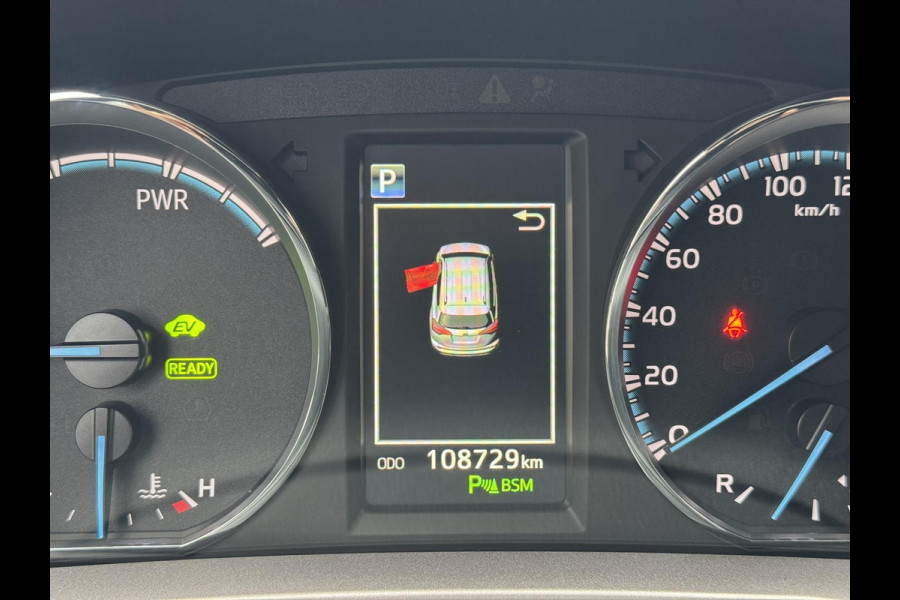 Toyota RAV4 2.5 Hybrid AWD Executive Trekgewicht 1650kg Adaptive cruise control 4 seizoenen banden