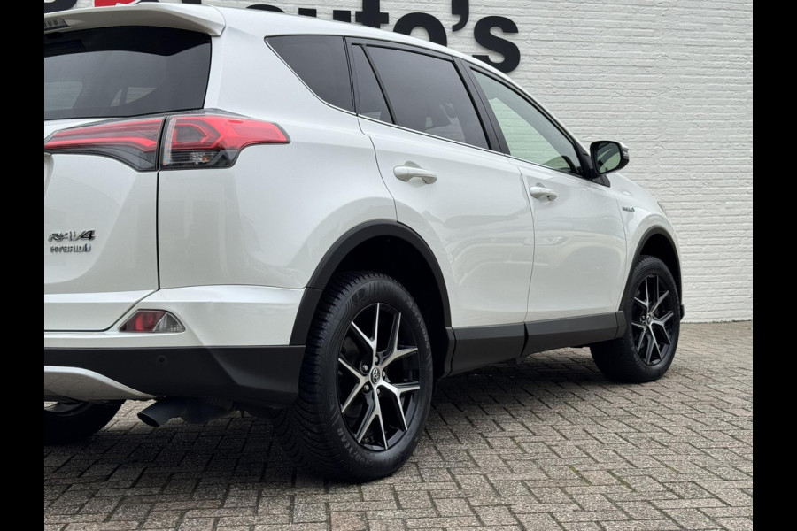 Toyota RAV4 2.5 Hybrid AWD Executive Trekgewicht 1650kg Adaptive cruise control 4 seizoenen banden