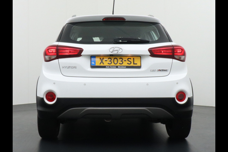 Hyundai i20 T100PK Navi Camera PDC Apple Carplay Android Auto Stoel+Stuurverwarmd DAB ECC Cruise Control Bluetooth Lane Assist Stuur en Stoe Elec. Ramen en Spiegels+ Inklapbaar Isofix Dakrails Skidplates Skirts Spoiler Multifunct.-Leder stw Auto-dim B-spiegel Zeer compleet, volledig onderhouden, L.beurt bij 46900