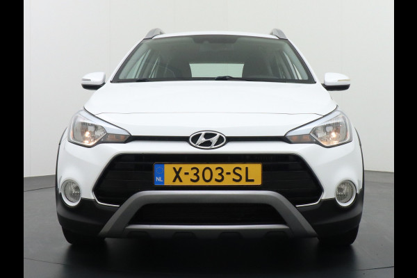 Hyundai i20 T100PK Navi Camera PDC Apple Carplay Android Auto Stoel+Stuurverwarmd DAB ECC Cruise Control Bluetooth Lane Assist Stuur en Stoe Elec. Ramen en Spiegels+ Inklapbaar Isofix Dakrails Skidplates Skirts Spoiler Multifunct.-Leder stw Auto-dim B-spiegel Zeer compleet, volledig onderhouden, L.beurt bij 46900