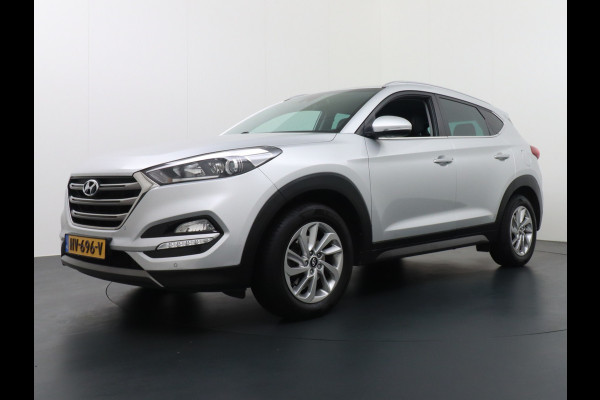 Hyundai Tucson AUTOM.T177pk Leer Camera Navi Trekhaak PDC-a+v Dual-ECC DAB StoelVerwarmd 17" Verkeersbord detectie 1.6 T-GDi Comfort 4WD Spoorwisselassistent Rijstrooksensor Voorruit+Sproeier+wissers-Verwarmd Stoel+bank-Verwarmd Licht+RegenSensor Voetgangersbescherm Privacy-Glas Dashboardvak koeling DBC ESP AWD 4x4 ideale cara EURO6 Orig.NL auto