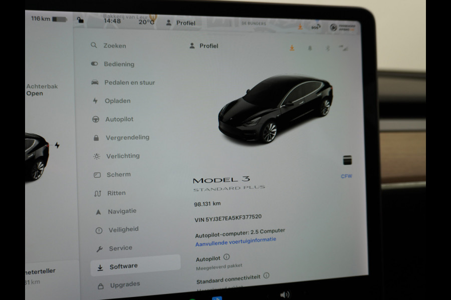 Tesla Model 3 SR+ Standard RWD Plus 325PK AutoPilot 2.5 Leer Premium-l.s. PanoDak Adaptive cruise 18" Camera's Elektr.-Stuur+Stoelen+Spiegels+ cc Navigatiesysteem full map LED-a+v Koplampspoeiers Comfortstoel(en) ACC Dual-ECC DAB Voorverwarmen interieur via App Keyless via Telefoonsleutel One-Pedal-Drive Origin. NLse auto ! 1e eigenaar