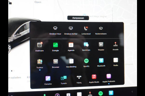 Tesla Model 3 SR+ Standard RWD Plus 325PK AutoPilot 2.5 Leer Premium-l.s. PanoDak Adaptive cruise 18" Camera's Elektr.-Stuur+Stoelen+Spiegels+ cc Navigatiesysteem full map LED-a+v Koplampspoeiers Comfortstoel(en) ACC Dual-ECC DAB Voorverwarmen interieur via App Keyless via Telefoonsleutel One-Pedal-Drive Origin. NLse auto ! 1e eigenaar