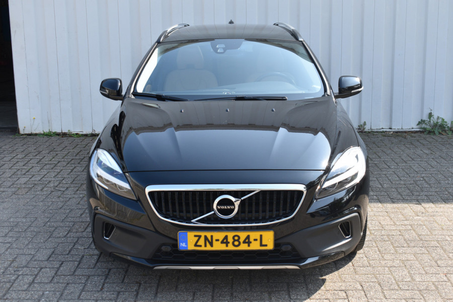 Volvo V40 Cross Country T3 Polar+ Luxury | Keyless Entry | Achteruitrij camera | Cruise control |