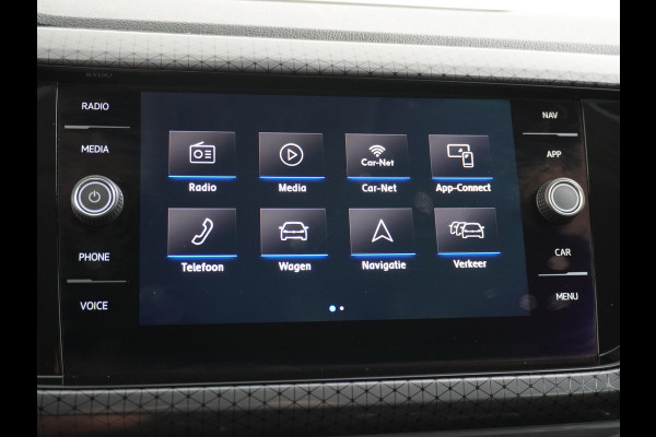 Volkswagen T-Cross T 116Pk 1/2 Leer Adaptive-Cruise Apple Carplay Android MirrorLink Camera Virtual-Cockpit (DigiDash) PDC-A+Voor Dual-ECC 17"lm Do ACC Uitparkeerwaarschuwing Executive-Pakket WiFi Online-Diensten Inklapbare+Verwarmde-Elektr.Spiegels Mistlampen Vermoeidheidsherkenning Smartphone-Integratie Chroompack Licht+regensensor Bra Orig. NLse auto 1e eigenaar Dealer onderhouden ! EURO 6 Nieuw ruim 31.000 euro!