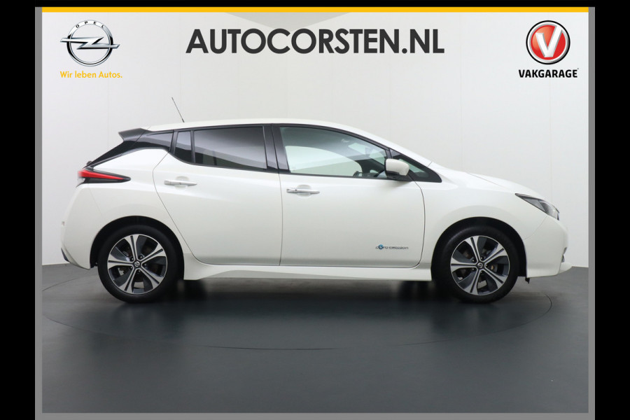 Nissan Leaf €12.640,- na Subsidie 40 kWh Android Auto Apple Carplay Navi Ecc Bleutooth DAB Camera Keyless Adapt.Cruise-Control Led DAB Stoel Verwarmd Lederen Stuur Isofix N-Connecta €2.000,- Subsidie mogelijk! 1ste eigenaar!