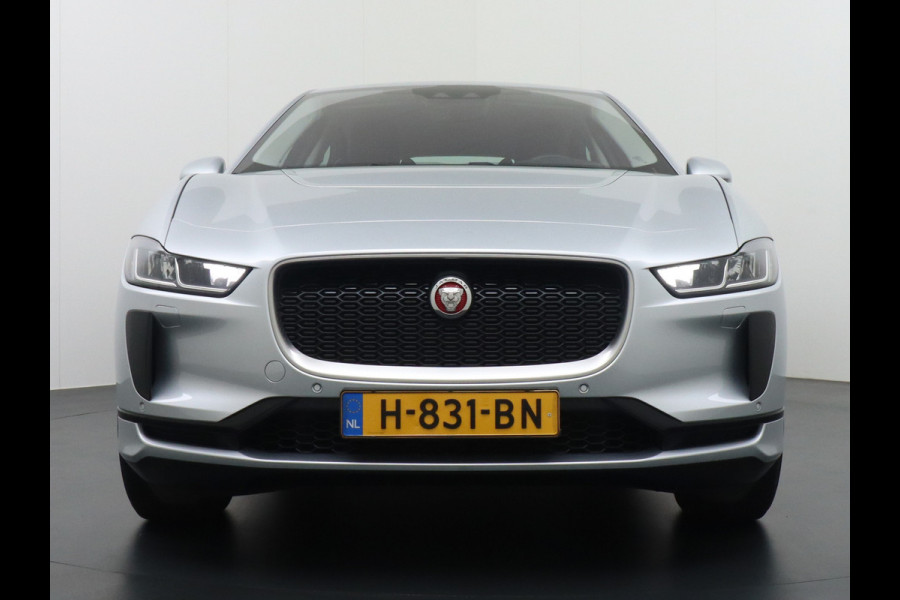 Jaguar I-PACE EV400pk SE 90 kWh AWD Dual-Motor Apple Android Carplay Leder-Stoel+Verwarmd Cruise Navi Camera LED-a+v Connected WiFi-vb. Multi- Virtual Cockpit ECC Regen-Lichtsensor Vermoeidheids Detector Business Edition Aktieve-Gril Orig.NL auto 4,8sec 0-100 Snelladen tot 104kw DC 696Nm koppel ! 90kwh accu !