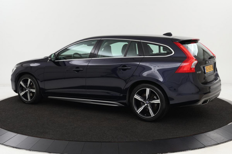 Volvo V60 D3 Nordic+ | Stoelverwarming | Xenon | Navigatie | PDC | Half leder | Bluetooth | Climate control | Cruise control