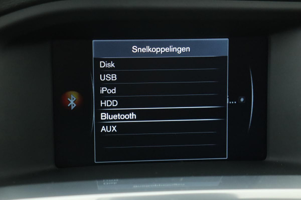 Volvo V60 D3 Nordic+ | Stoelverwarming | Xenon | Navigatie | PDC | Half leder | Bluetooth | Climate control | Cruise control