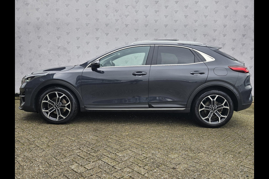 Kia Xceed 1.5 T-GDI MHEV Black Edition Automaat | JBL | Panoramadak | Leder/Alcantara | Camera | Navi | Key-Less | Stuur-/Stoelverwarming | Clima | 17” Velgen | Apple CarPlay/Android Auto | PDC | Cruise | LED |