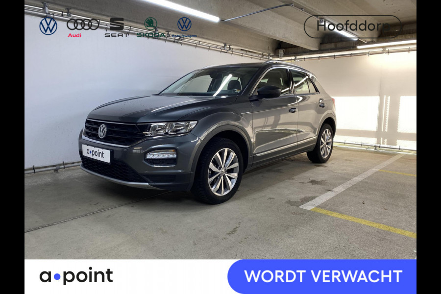 Volkswagen T-Roc 1.5 TSI Style 150 pk Automaat (DSG) | Navigatie via App | Panoramadak | Parkeersensoren | Achteruitrijcamera | Autom. airco | Stoelverwarming |