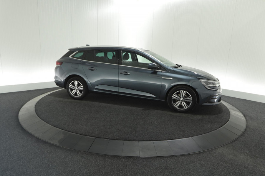 Renault MEGANE Estate TCe 140 Intens | Trekhaak | Camera | Pack Winter | Navigatie | Apple Carplay