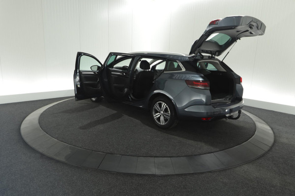 Renault MEGANE Estate TCe 140 Intens | Trekhaak | Camera | Pack Winter | Navigatie | Apple Carplay