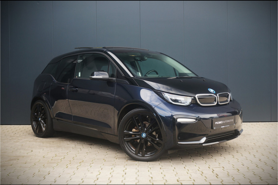 BMW i3 S Executive Edition 120Ah 42 kWh | Panoramadak | Harman Kardon | Leer | Warmtepomp | Adaptive Cruise Control | Navigatie | Keyless | Parkeersensoren | Stoelverwarming | Apple Carplay | Camera | Dealer Onderhouden | NAP | 1e