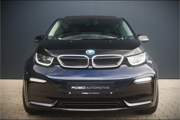 BMW i3 S Executive Edition 120Ah 42 kWh | Panoramadak | Harman Kardon | Leer | Warmtepomp | Adaptive Cruise Control | Navigatie | Keyless | Parkeersensoren | Stoelverwarming | Apple Carplay | Camera | Dealer Onderhouden | NAP | 1e