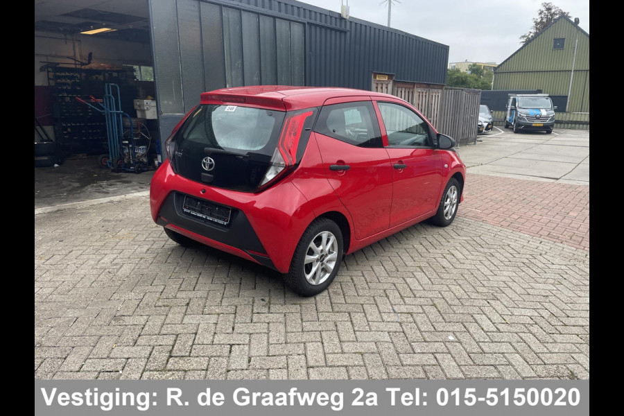 Toyota Aygo 1.0 VVT-i X-Fun | Airco | Centrale vergrendeling |