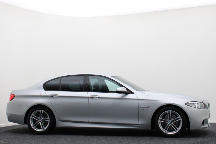 BMW 5 Serie 520i M Sport Edition High Executive Leer, Elektrische Stoelen, Navigatie, Bluetooth, Cruise, Trekhaak, 18''