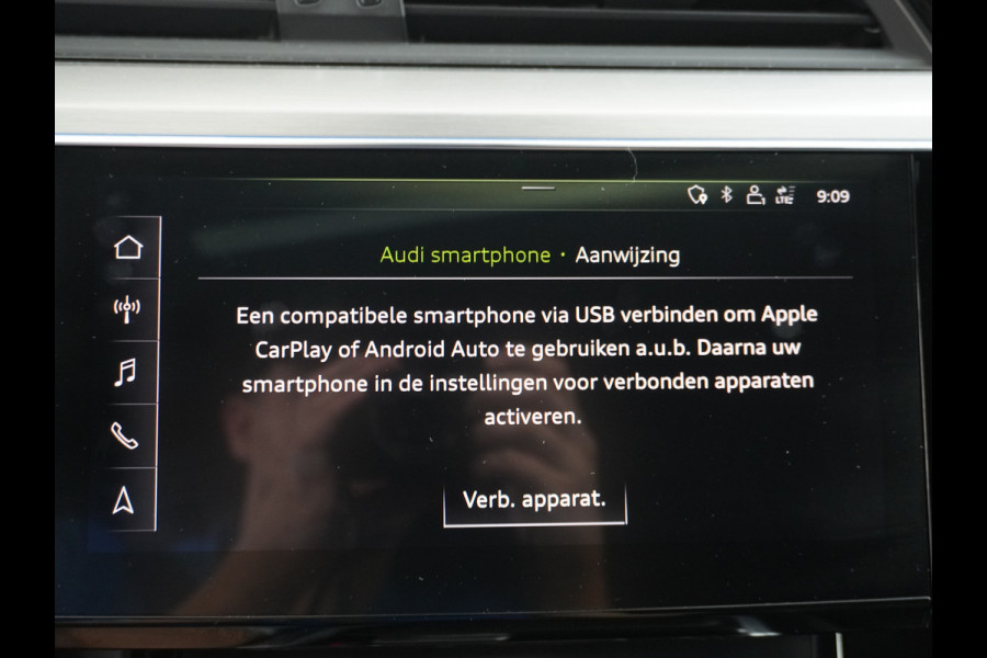 Audi e-tron E-tron 55 Quattro Advanced 95kWh Apple Carplay Android Auto Virtuele buitenspiegels Panorama-dak Adapt.Cruise-Control Navi Ecc L Bang & Olufsen® 4-Zone Airco DAB Matrix-Led Keyless Lmv "20 Bluetooth Tour pakket Niveauregeling