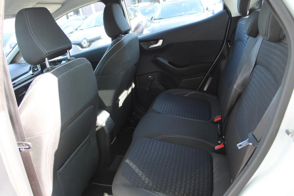 Ford Fiesta 1.0 EcoBoost Titanium | Winterpack | Adaptieve Cruise Control | Navigatie | DAB | Camera | All Season banden | B & O Sound | Climate Control