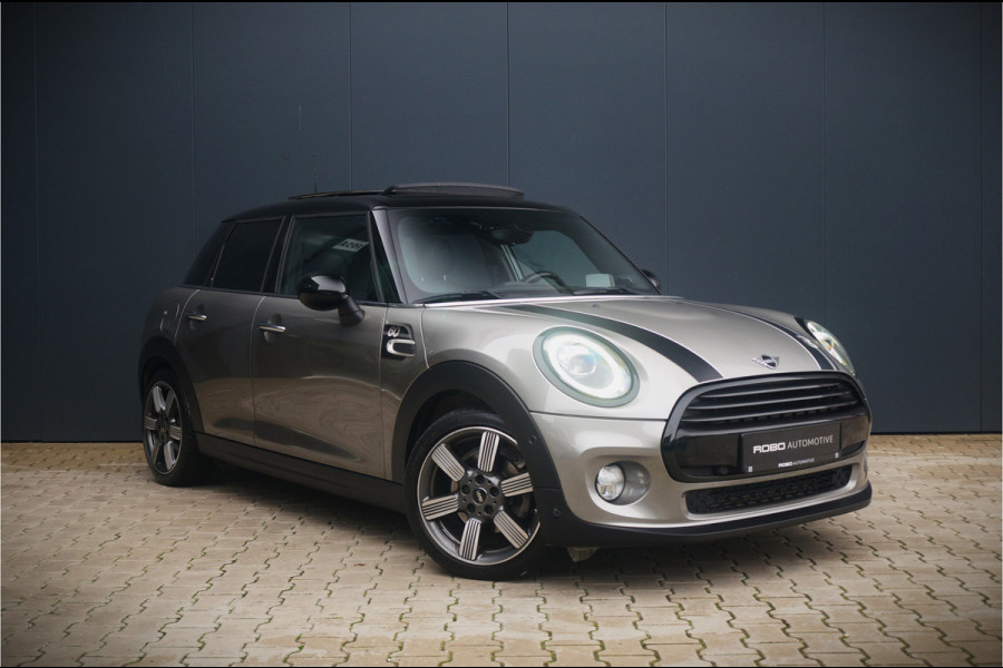 MINI Mini 1.5 Cooper 60 Years Edition | Panoramadak | Harman Kardon | Head-Up Display | Union Jack |  Vol Leder | Keyless | Apple Carplay | *31.876 KM NAP* | Stoelverwarming | H&K | Led | 5 Drs. | PDC | Aut. Airco |