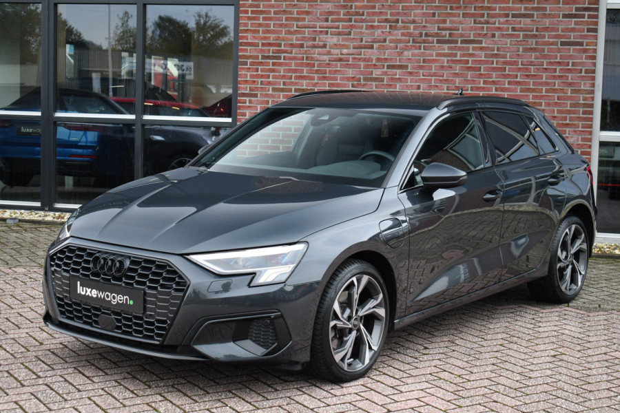 Audi A3 Sportback 40 TFSI e S-Line S-zetels LED Camera el-klep