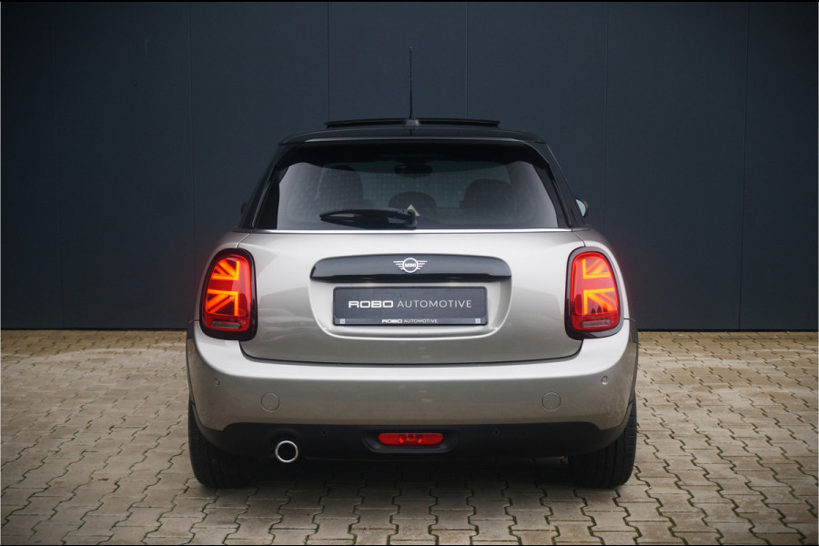 MINI Mini 1.5 Cooper 60 Years Edition | Panoramadak | Harman Kardon | Head-Up Display | Union Jack |  Vol Leder | Keyless | Apple Carplay | *31.876 KM NAP* | Stoelverwarming | H&K | Led | 5 Drs. | PDC | Aut. Airco |