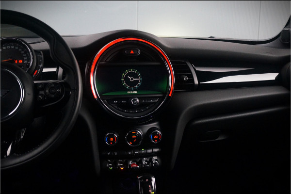 MINI Mini 1.5 Cooper 60 Years Edition | Panoramadak | Harman Kardon | Head-Up Display | Union Jack |  Vol Leder | Keyless | Apple Carplay | *31.876 KM NAP* | Stoelverwarming | H&K | Led | 5 Drs. | PDC | Aut. Airco |