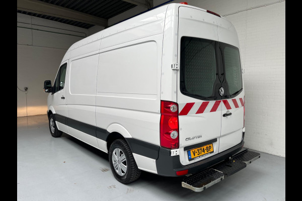 Volkswagen Crafter SERVICEWAGEN 35 2.0 TDI euro6 L2H2 V230 OMVORMER SORTIMO STANDKACHEL TREKHAAK 3500KG RIJKLAARPRIJS