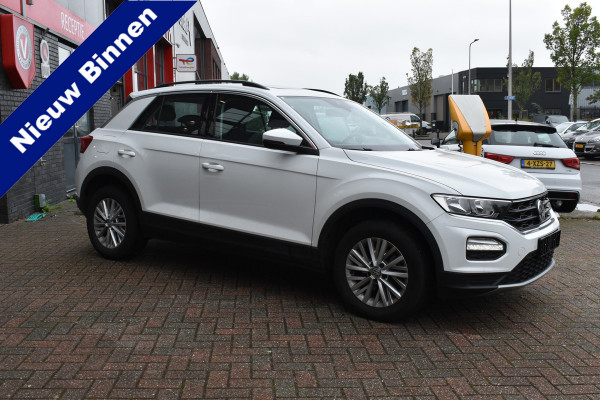 Volkswagen T-Roc 1.5 TSI Sport Business R Automaat Panoramadak El-achterklep Afmeembare achterklep