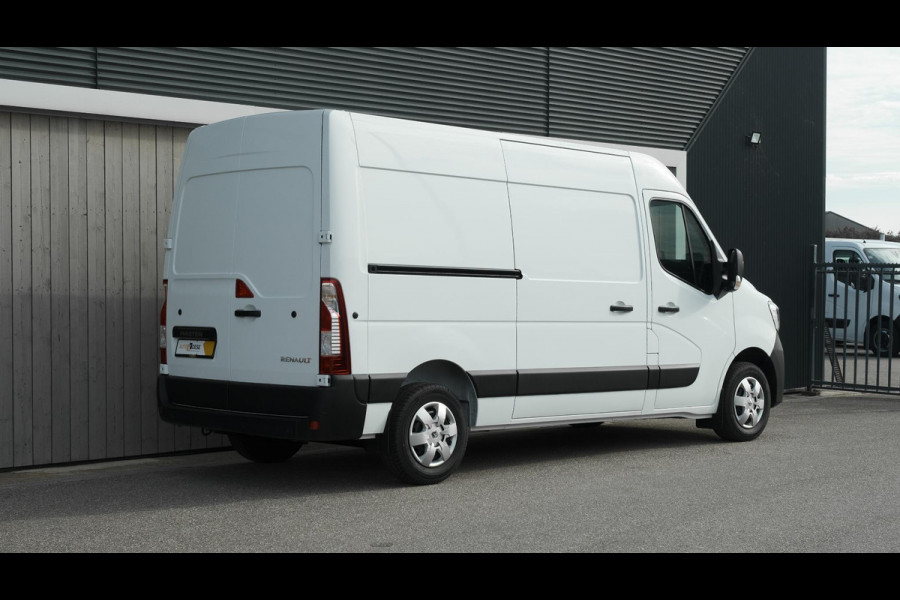 Renault Master T35 2.3 dCi 150 L2H2 Comfort | Direct Leverbaar | Automaat | Camera | Navigatie | Parkeersensoren